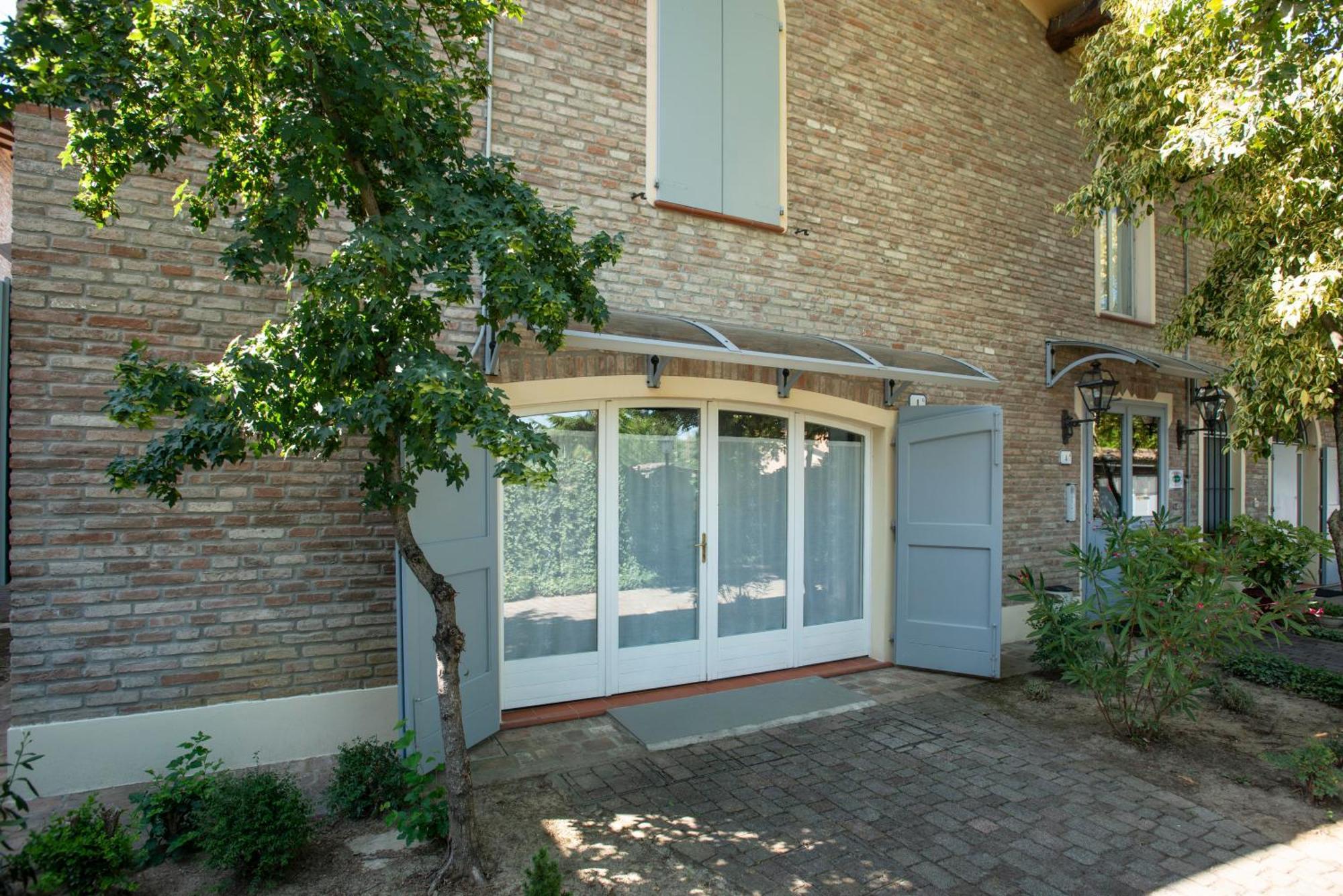 Residence Antico Borgo モデナ エクステリア 写真